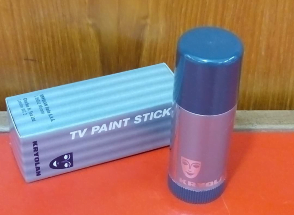 Foundation -TV paint Stick,25gr 5 1